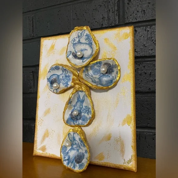 HANDMADE EASTER DECOUPAGE OYSTER SHELL CROSS. - Picture 3 of 13